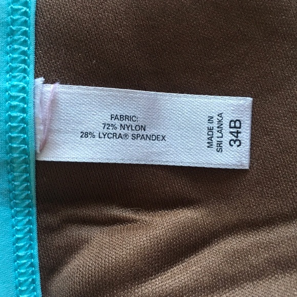 *SOLD* MATCHING BIKINI TOP, SZ34B AND SWIM SKIRT M - Picture 3 of 4